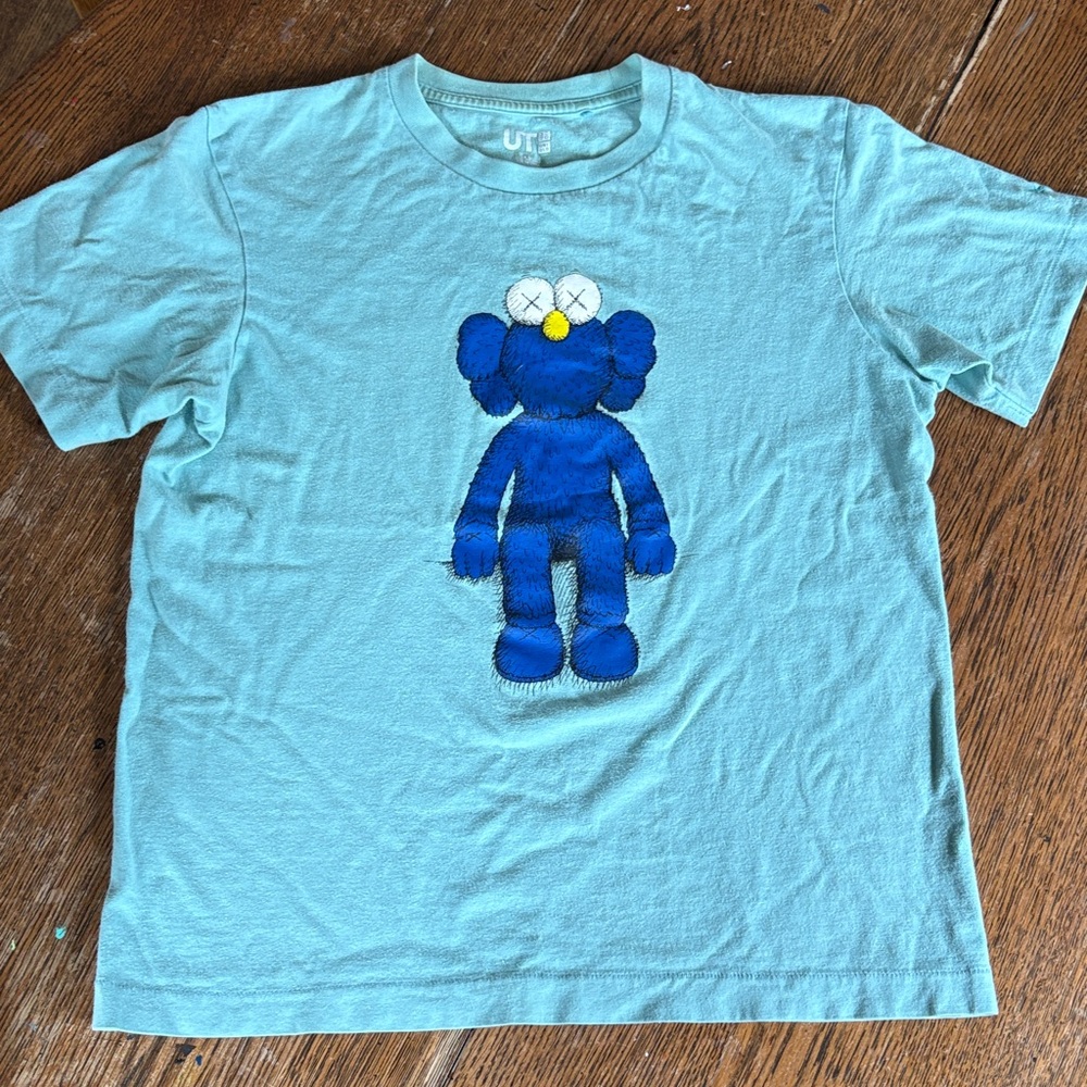 Kaws Uniqlo UT Green Blue BFF Tee Men's unisex XS